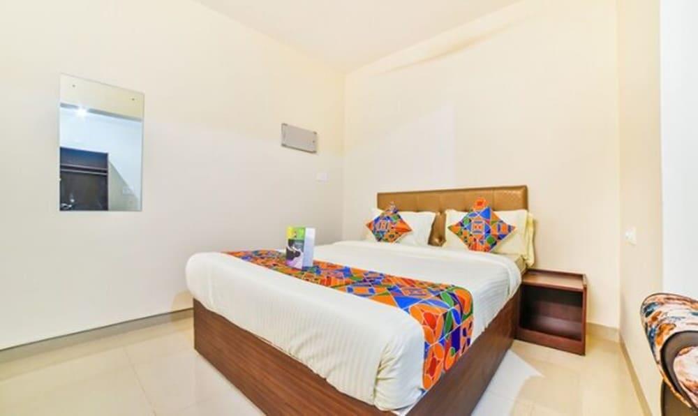 FabHotel K7 Trends With Pool, Baga Beach