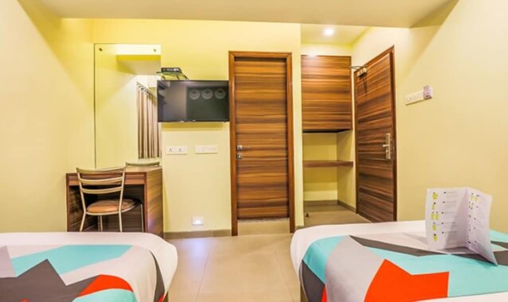 Fabhotel Landmark Residency