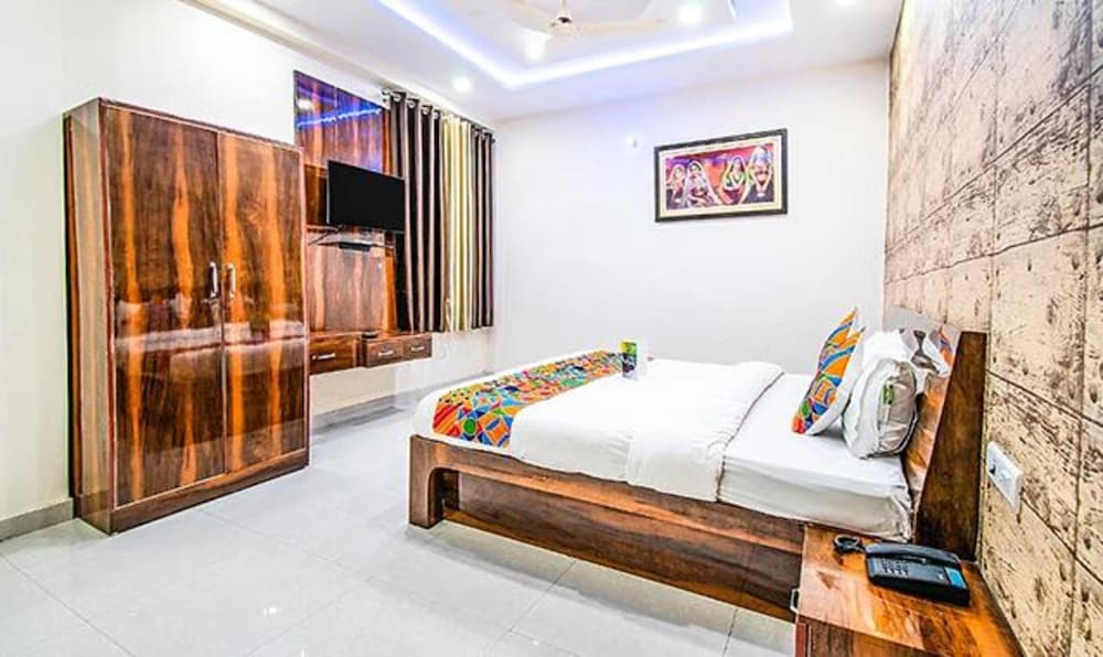 Fabhotel Elysian Grand