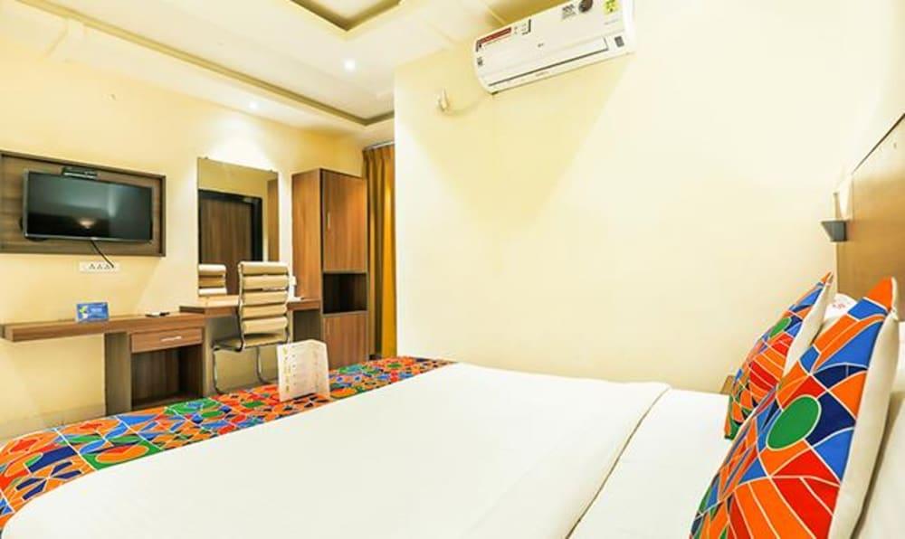 Fabhotel Rr Grand