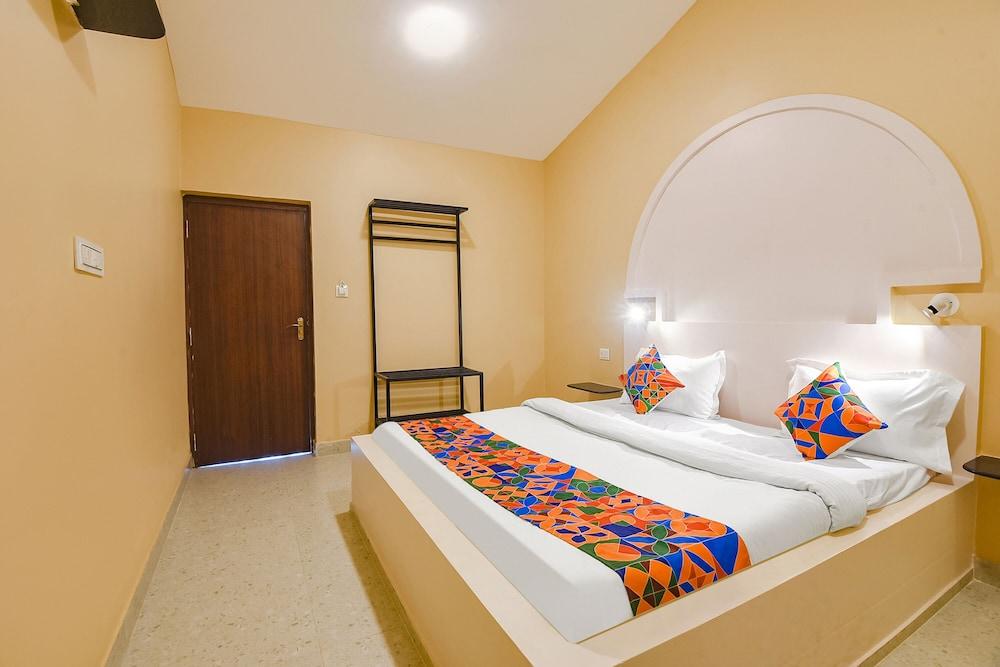 FabEscape Kautilyaa Resort With Swimming Pool