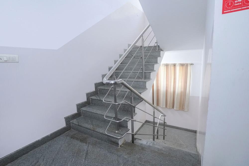 FabExpress Nimalan Residency