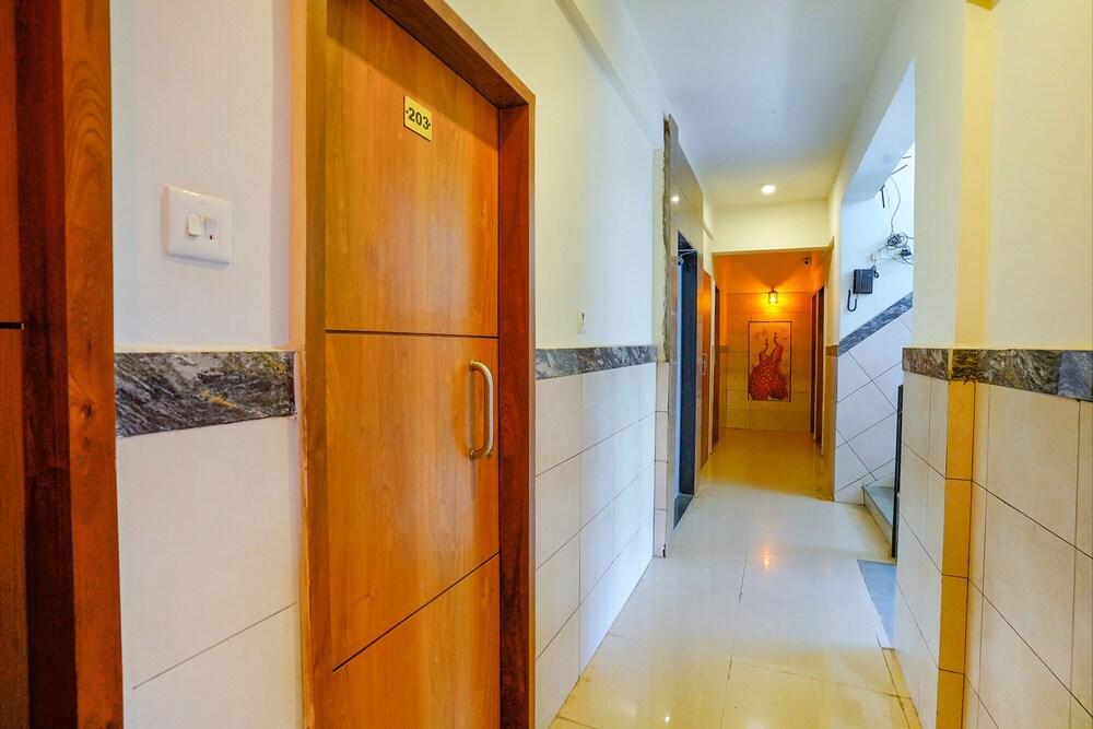 Fabhotel Dwarka