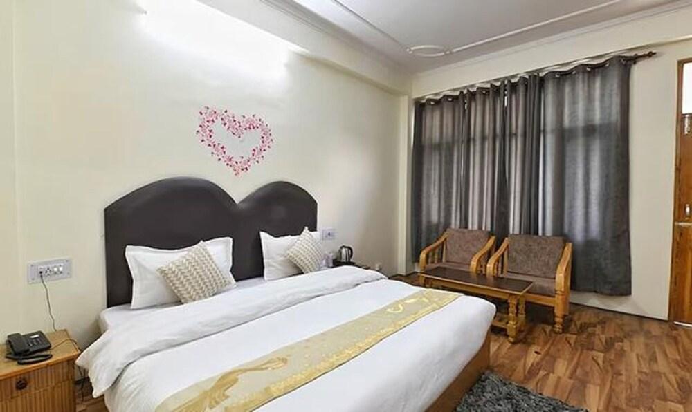 Fabhotel Aransh Resorts Celebriti