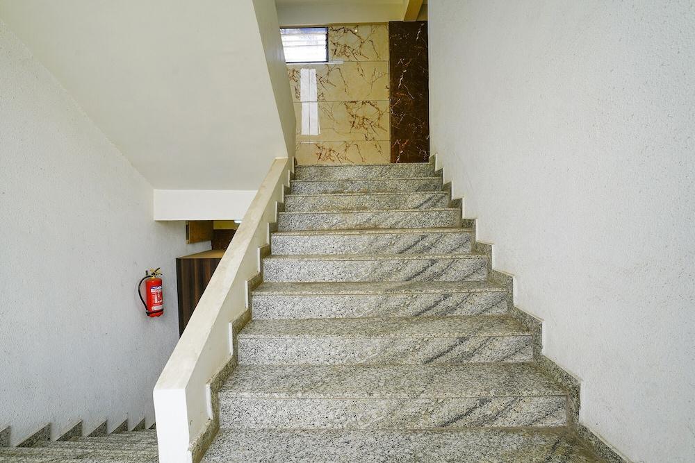 Fabhotel Bhiwandi Palace