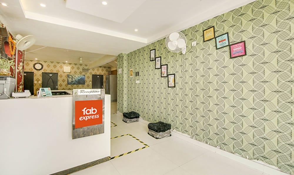 FabExpress Alacia Inn