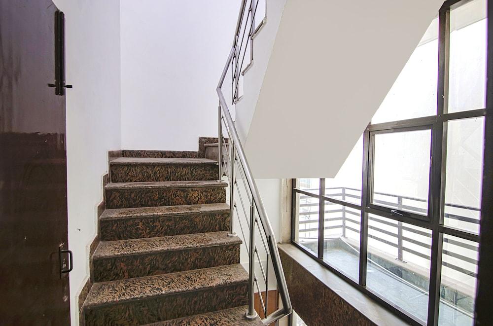 FabHotel JDM Residency