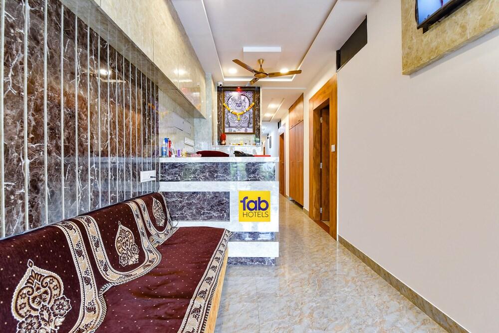 Fabexpress Lemon Inn