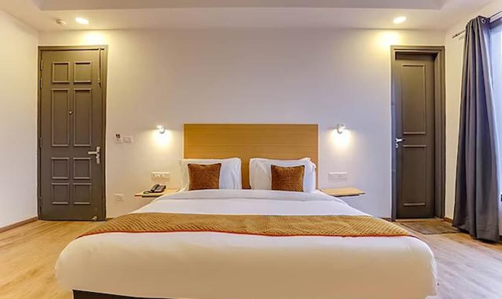 Fabhotel Wedding Hut 51