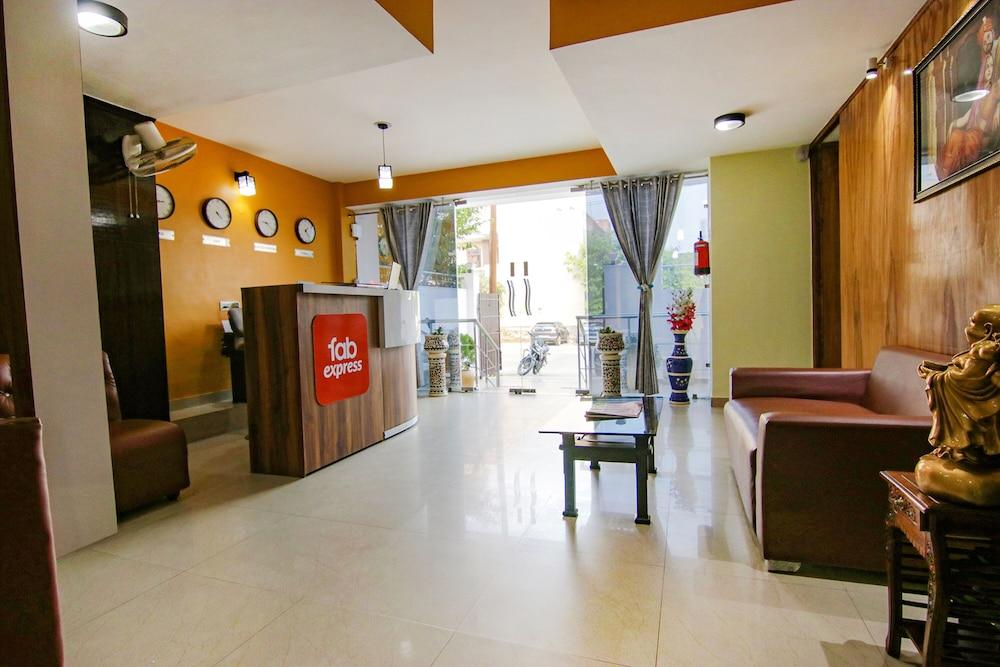 Fabexpress Rumaisa Residency