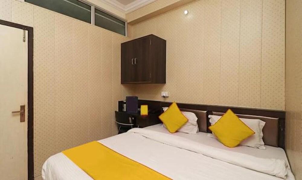 Fabhotel Vandana Palace