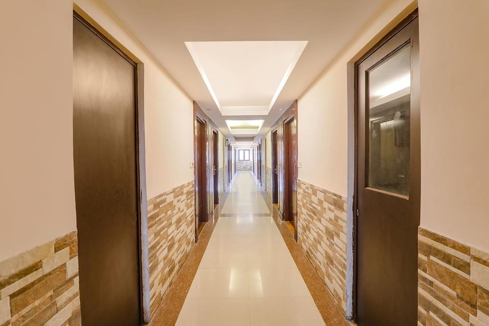 Fabhotel Shimla Resort