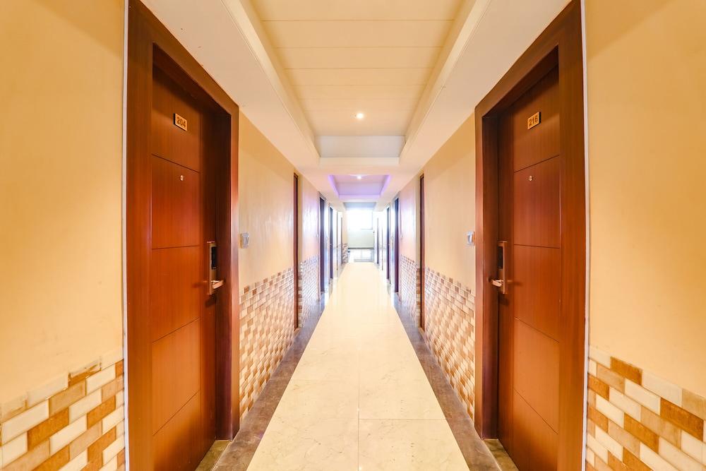 Fabhotel Shimla Resort