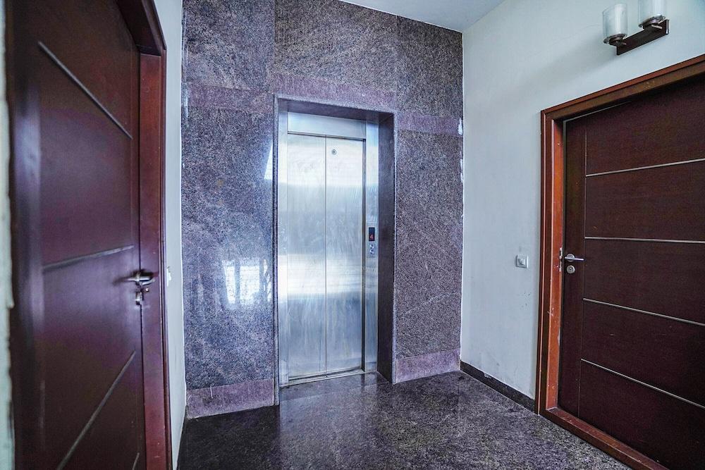 FabHotel Home Tree Service Apartment