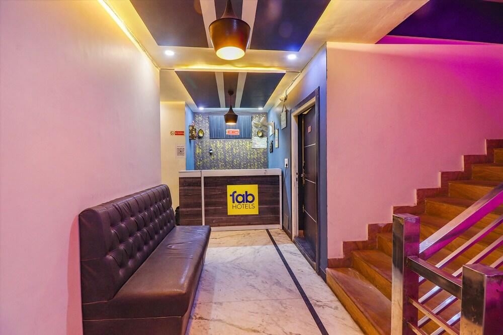 Fabhotel Townhouse Inn