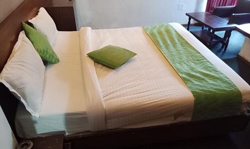 Fabexpress Ooty Residency