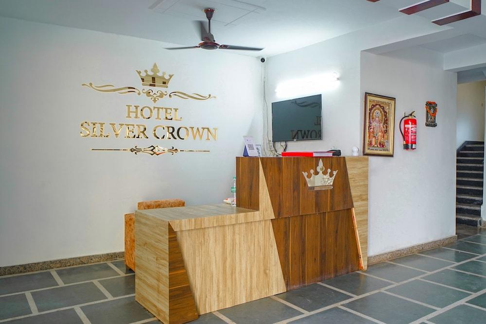 Roomshala 031 Silver Crown Sector 23