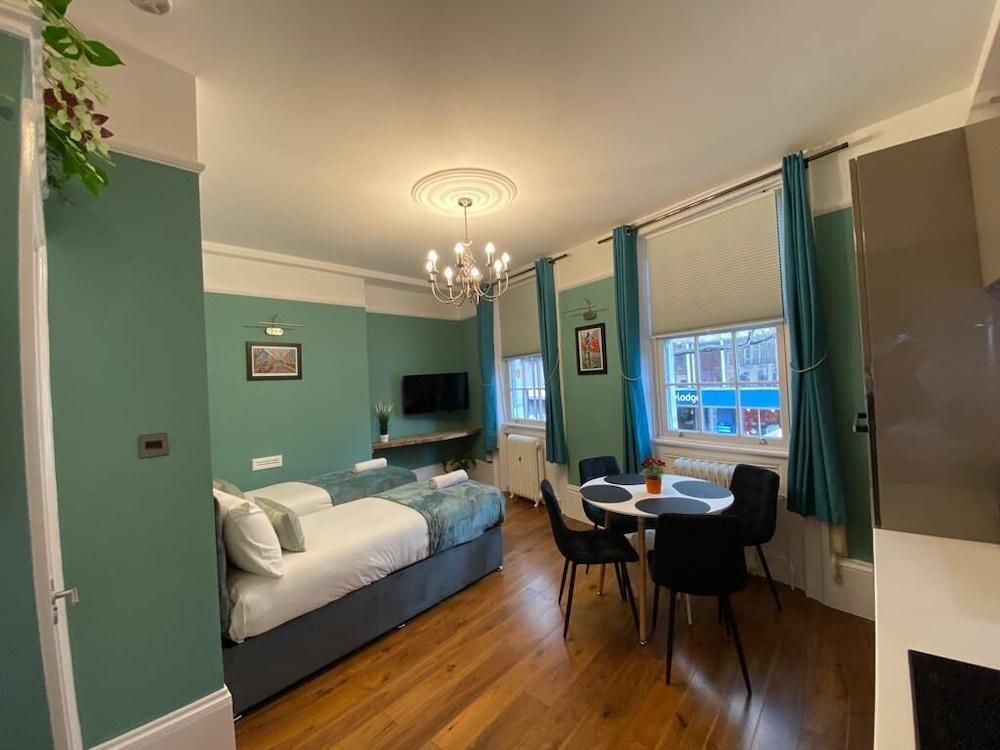 Modern Apartment Kings Cross