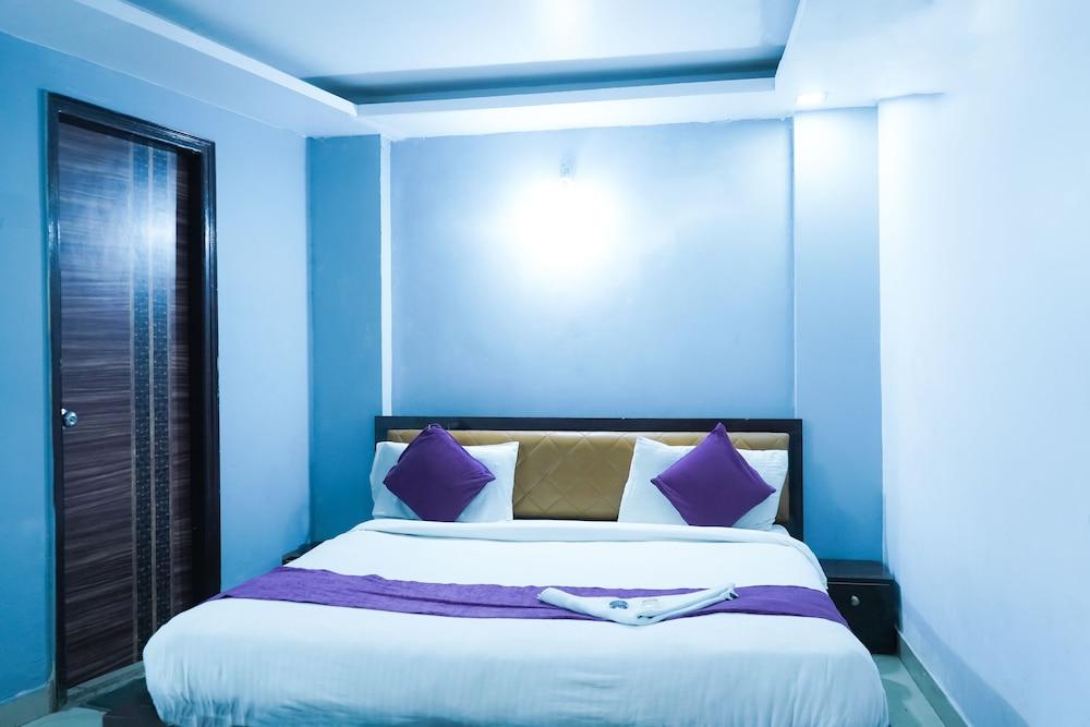 Roomshala 039 Hotel Rk