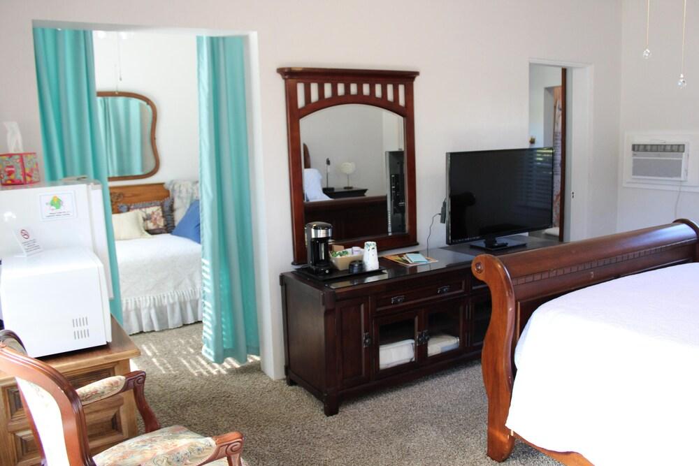 The Bonnie Inn Unit 2