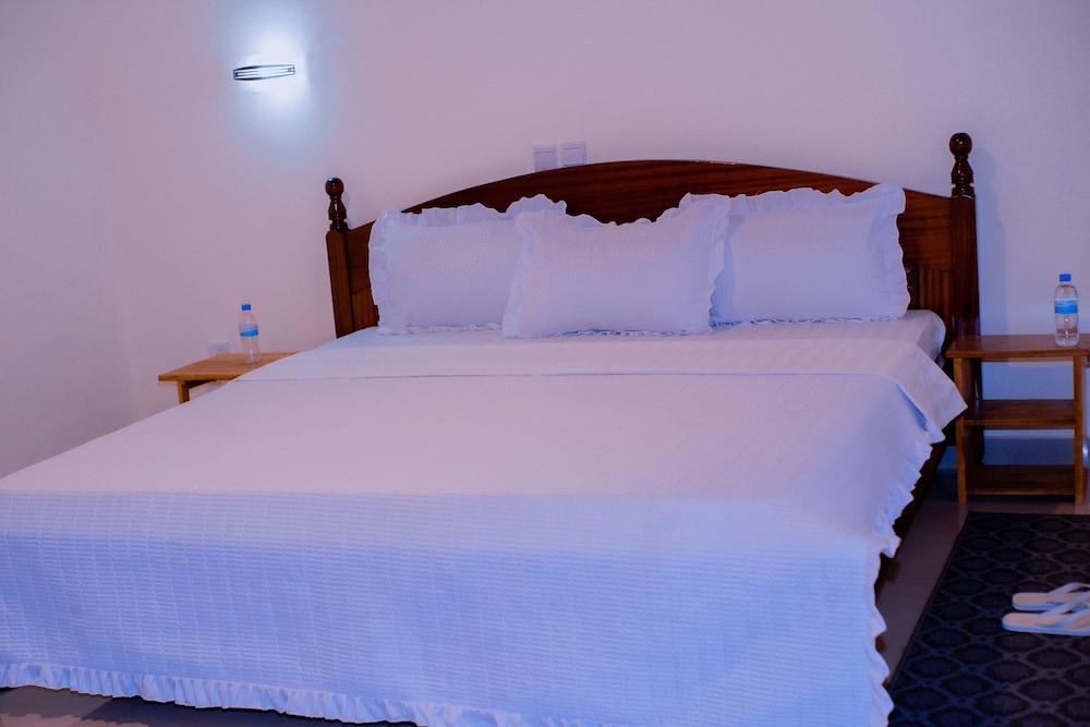 Nyumbani Downtown Cottages