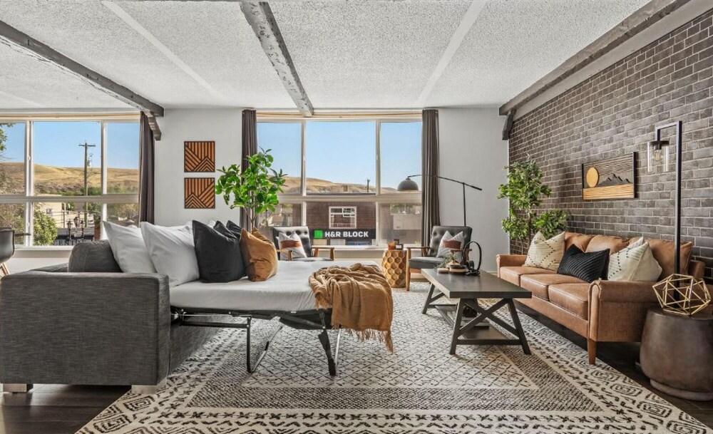 Bricks Wood No Service Fees Royal Tyrell