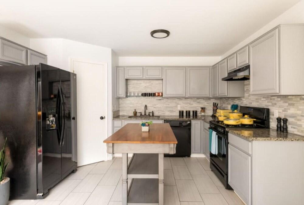 Round Rocker No Service Fees Backyard BBQ