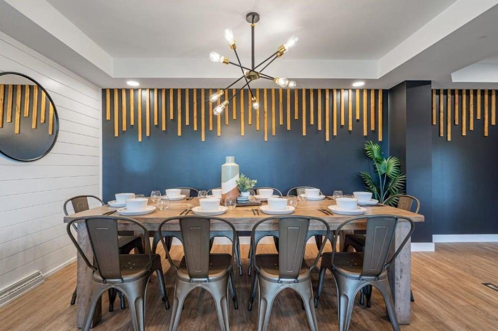 The Riverside No Service Fees Patio Firepit