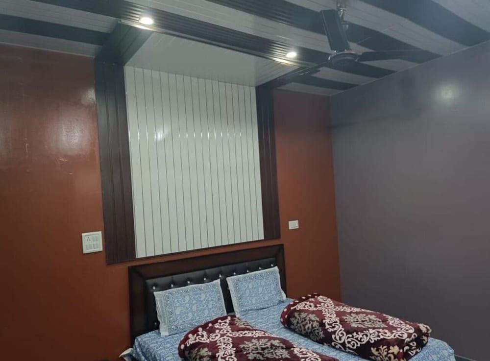 Shivay Kingdom Eco Cottage And Huts