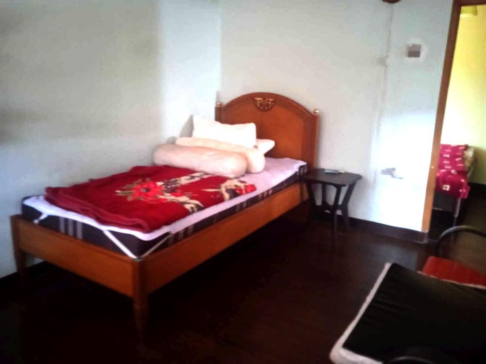 EXPRESS O 92299 Bumi Bati Deudeuh