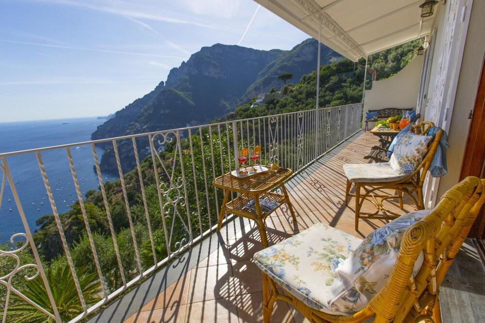 Casa Sofia 330 Steps