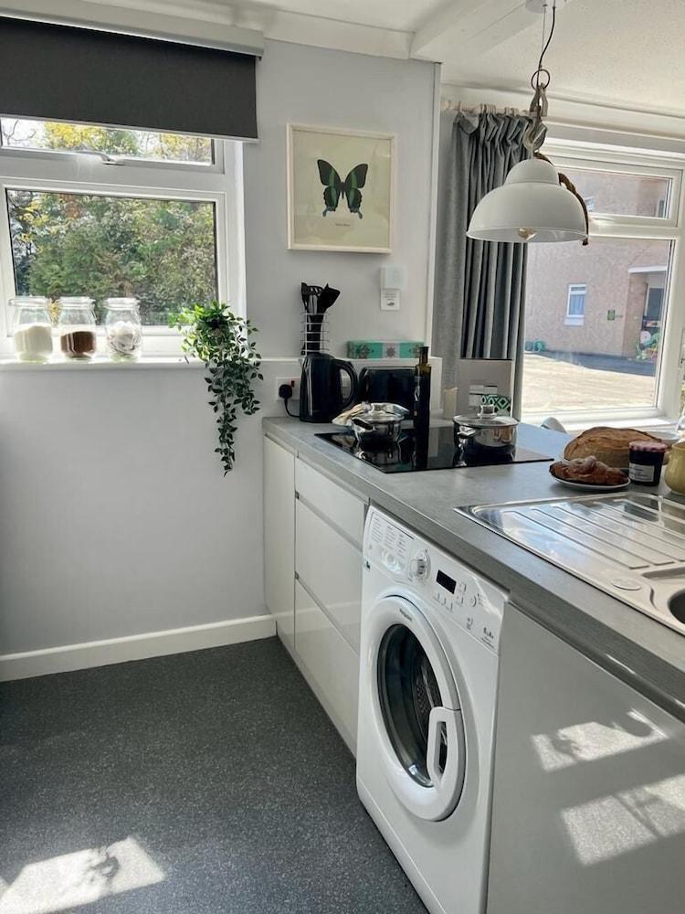 Sunny 2-Bedroom flat in Hoddesdon