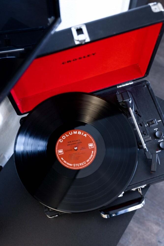 Stylish 2BD Apartment Near Music Row