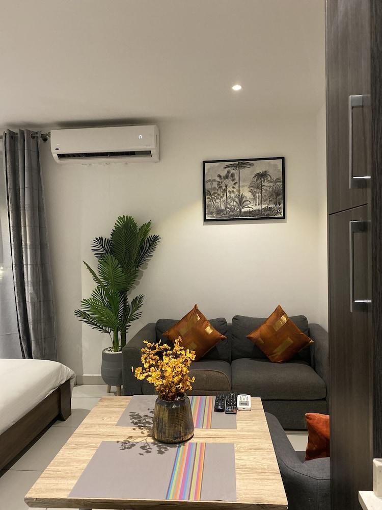 Belleson Homes Embassy Gardens