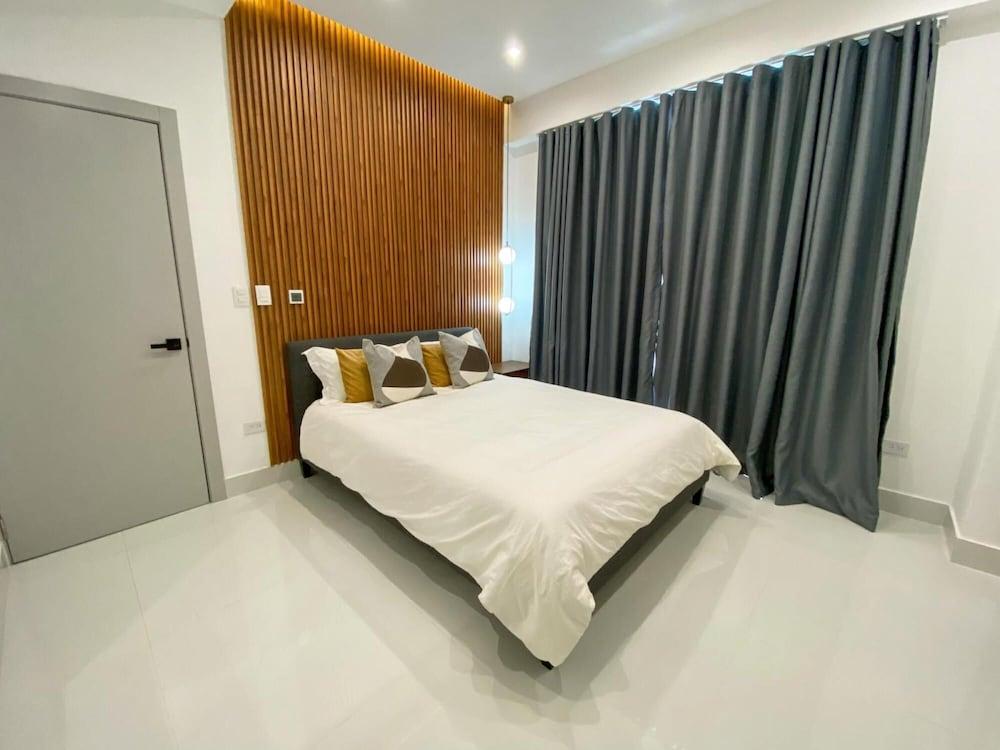 Monaco XII - Monaco XII