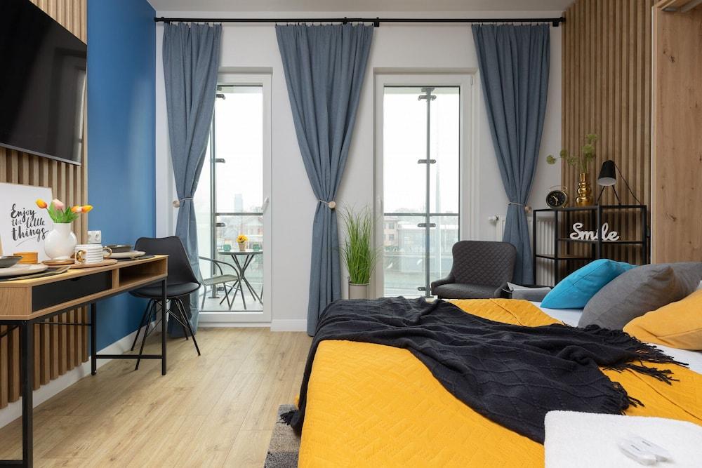 Kasprzaka Studio Remote Work by Renters