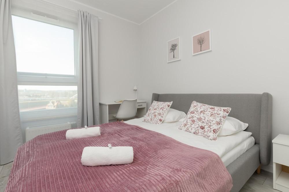 Comfortable Apartment Gdansk by Renters