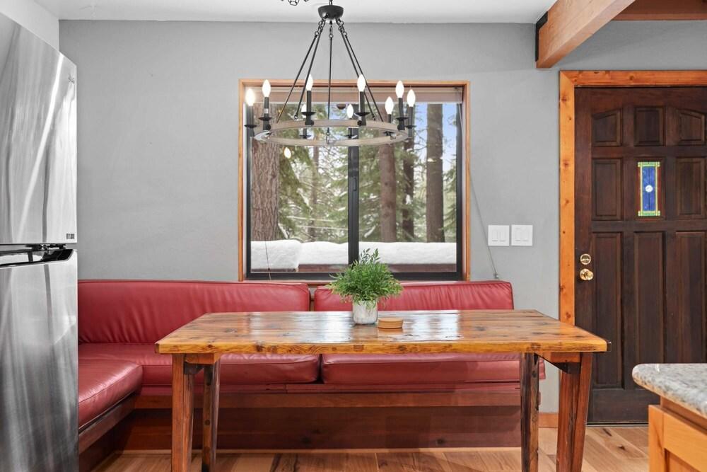 Cozy Winter Chalet With Game Room Fireplace