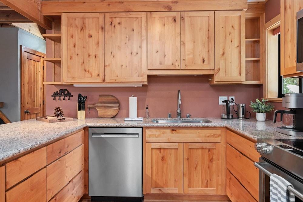 Cozy Winter Chalet With Game Room Fireplace