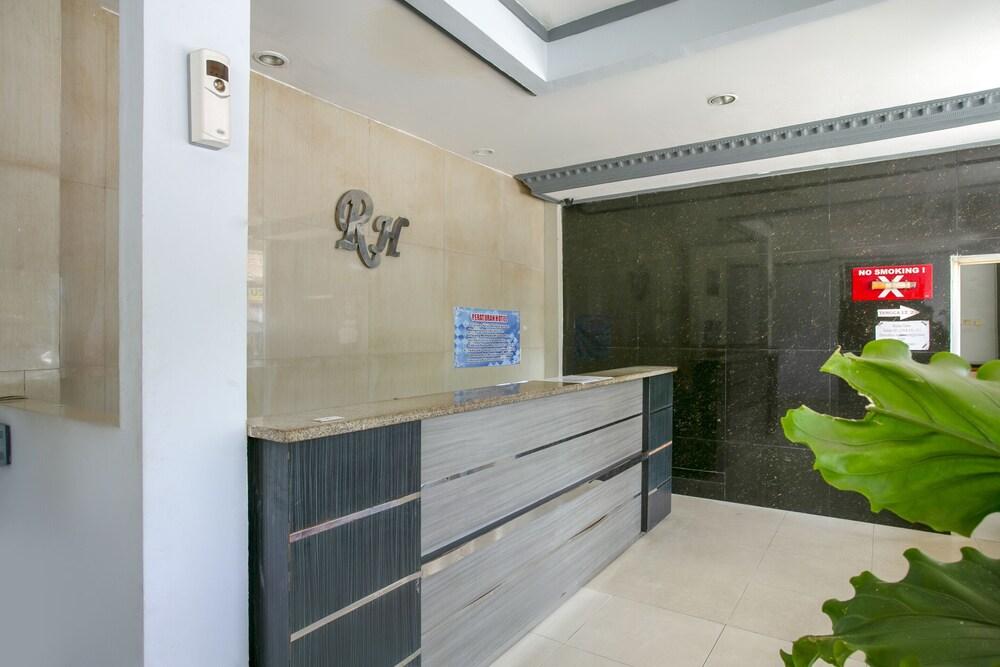 OYO 3031 Hotel Regenerasi