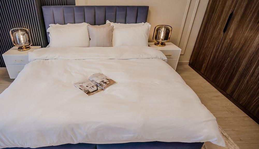 Aya - Modern 1BR Apartment with Balcony in Rahaal 2