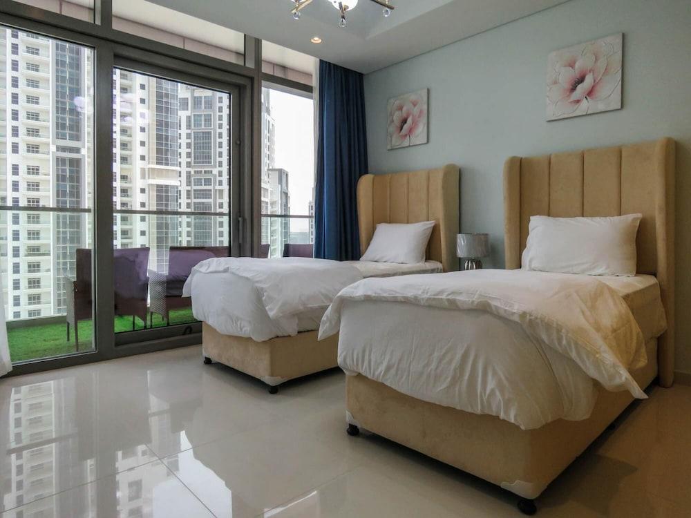 Paramount Midtown By Fortuneinn