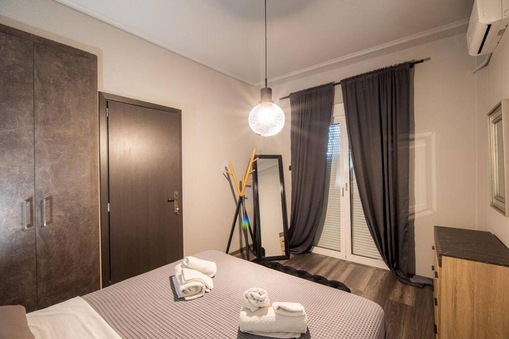 Downtown Boutique Flat