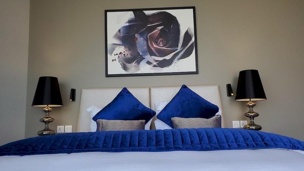 Artesia - 603b Peaceful Studio Apartment