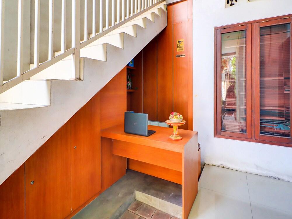 OYO 92315 Prostay Bali