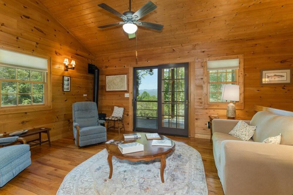 Mai s Rock in Brevard