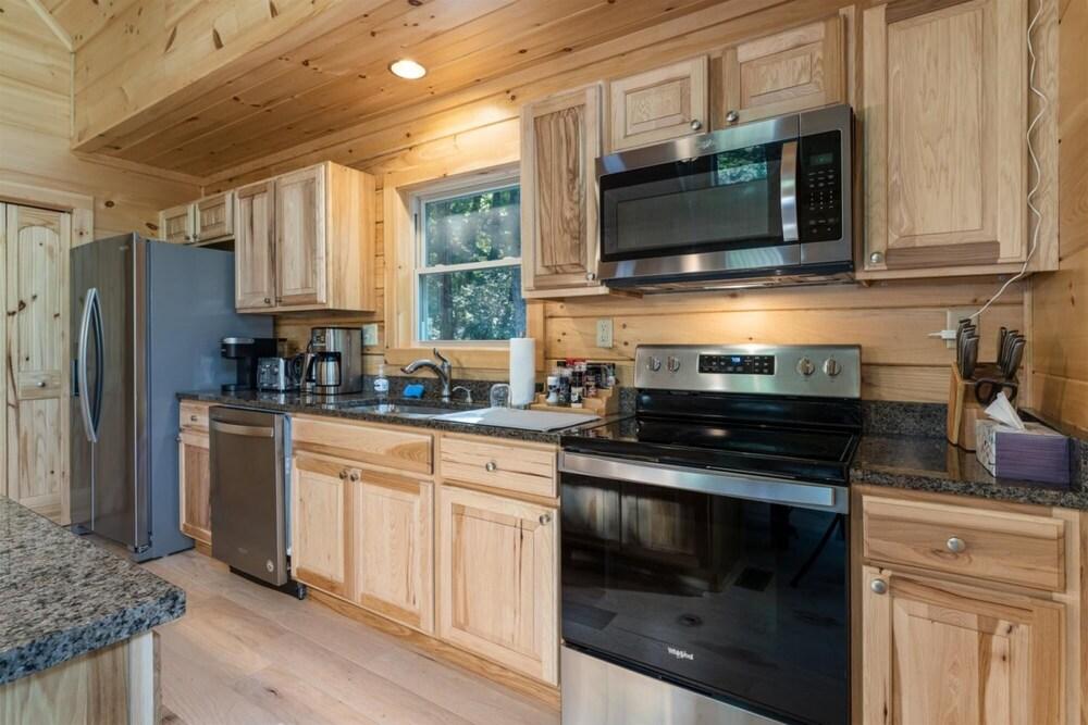 Hideaway Cabin in Cedar Mountain