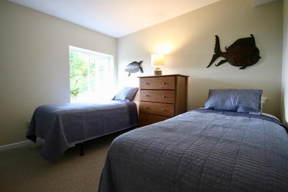 Journey House With Views