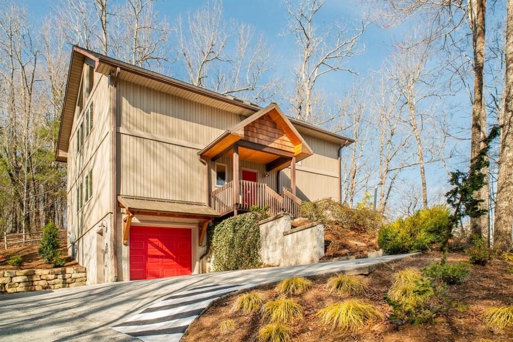 Sanctuary for Stargazers in Connestee Falls