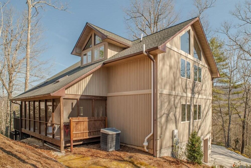 Sanctuary for Stargazers in Connestee Falls